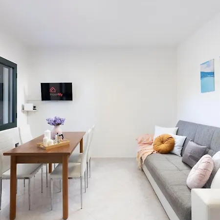 Apartman Living - Veranda & A 4min *